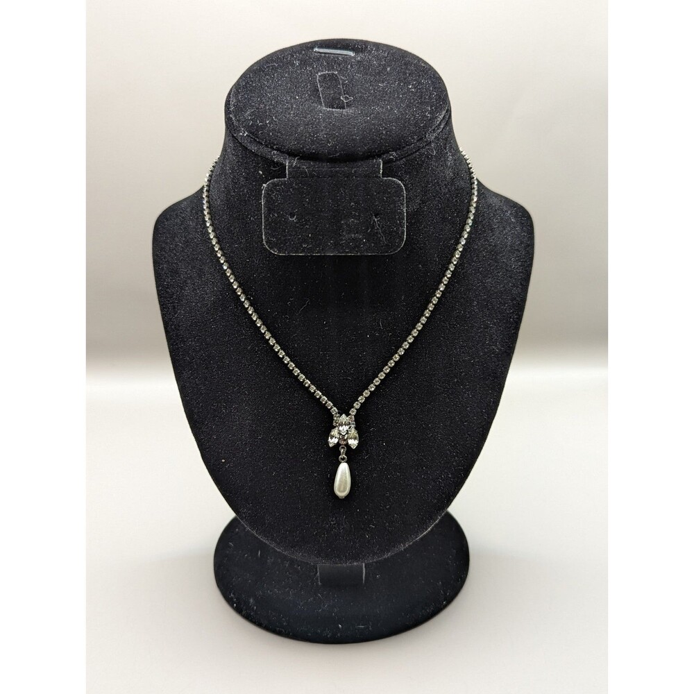 Vintage Rhinestone Drop Pendant Necklace